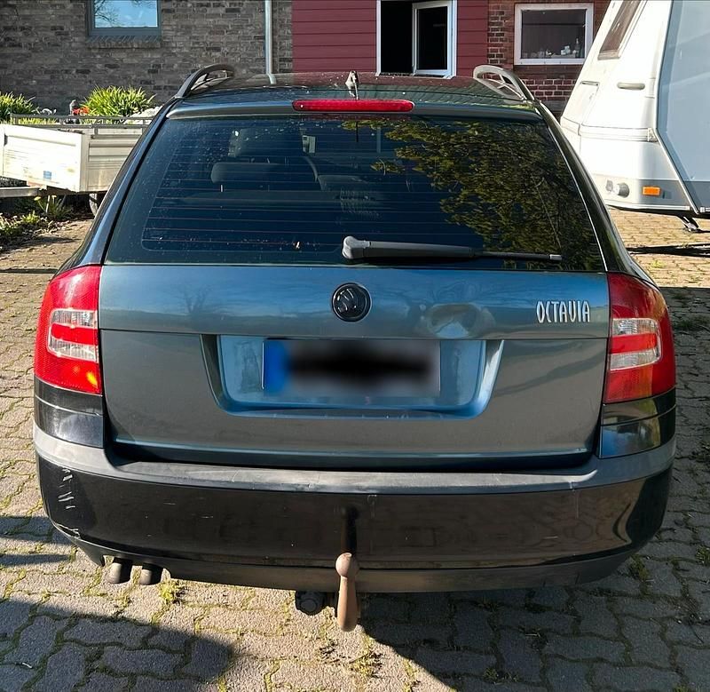 Gebraucht Skoda Octavia 105 PS (77 kW) 2005 Schwarz Kombi