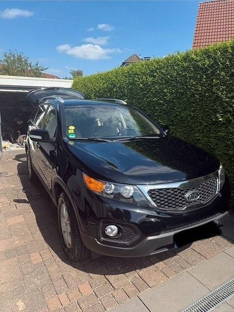 Schwarz Gebraucht 2011 Kia Sorento Attract SUV | 6.700 € (Guter Preis) - Bild 1/4