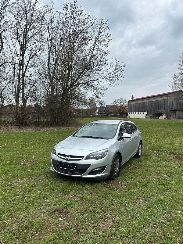 Gebraucht Opel Astra 116 PS (85 kW) 2016 Grau Kombi