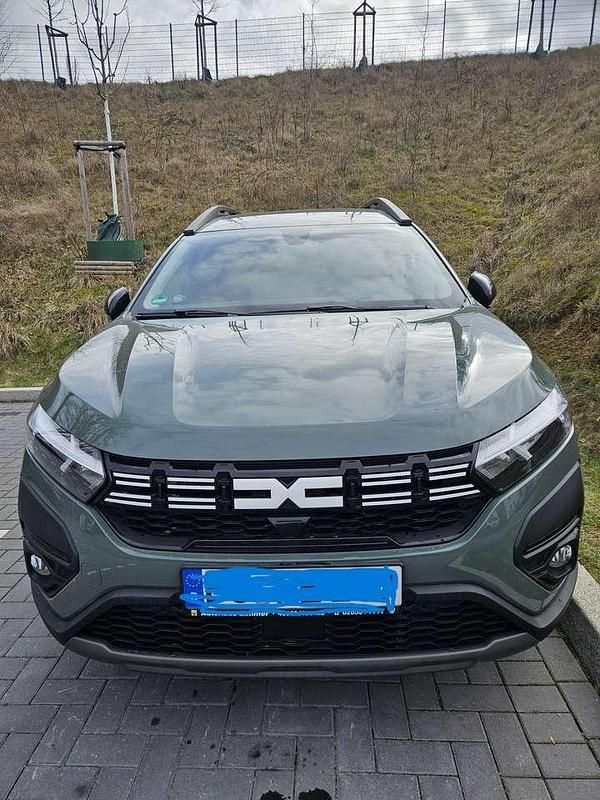 Gebraucht Dacia Jogger Extreme 110 PS (80 kW) 2023 Grün Van / Kleinbus