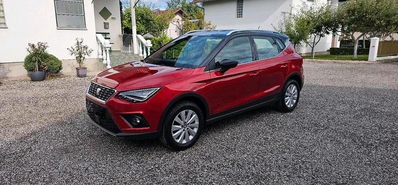 Rot Gebraucht 2017 Seat Arona XCELLENCE SUV | 14.250 € (Fairer Preis) - Bild 1/4