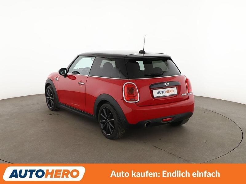 Gebraucht Mini Cooper 136 PS (100 kW) 2017 Rot Kleinwagen