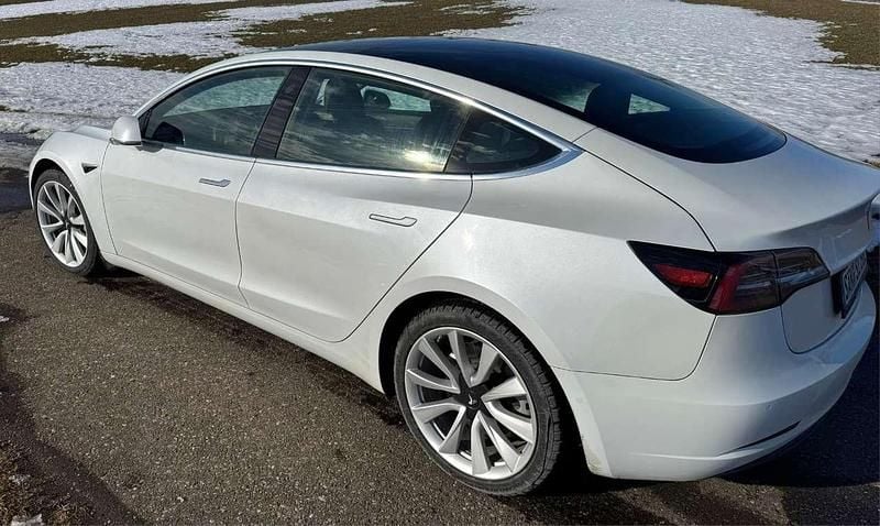 Gebraucht Tesla Model 3 377 kW (513 PS) 2020 Weiß Limousine