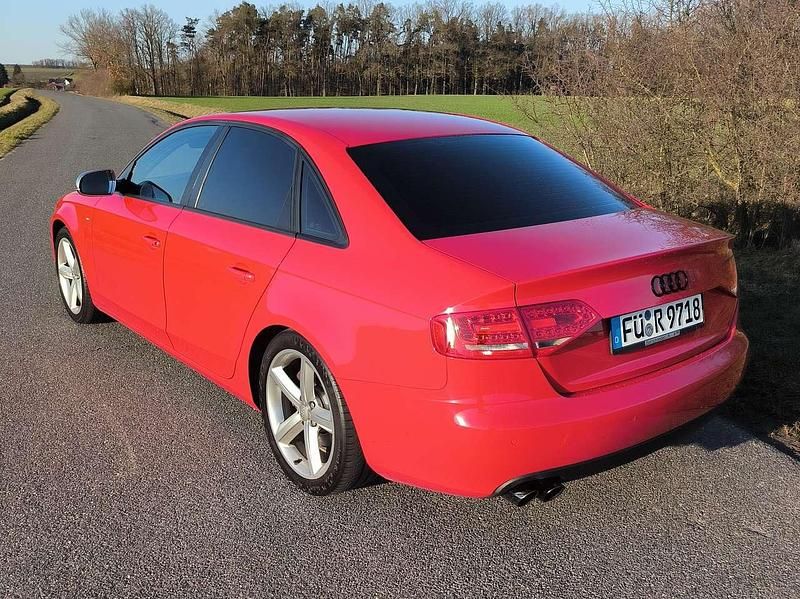 Gebraucht Audi A4 S-Line 275 PS (202 kW) 2010 Rot Limousine