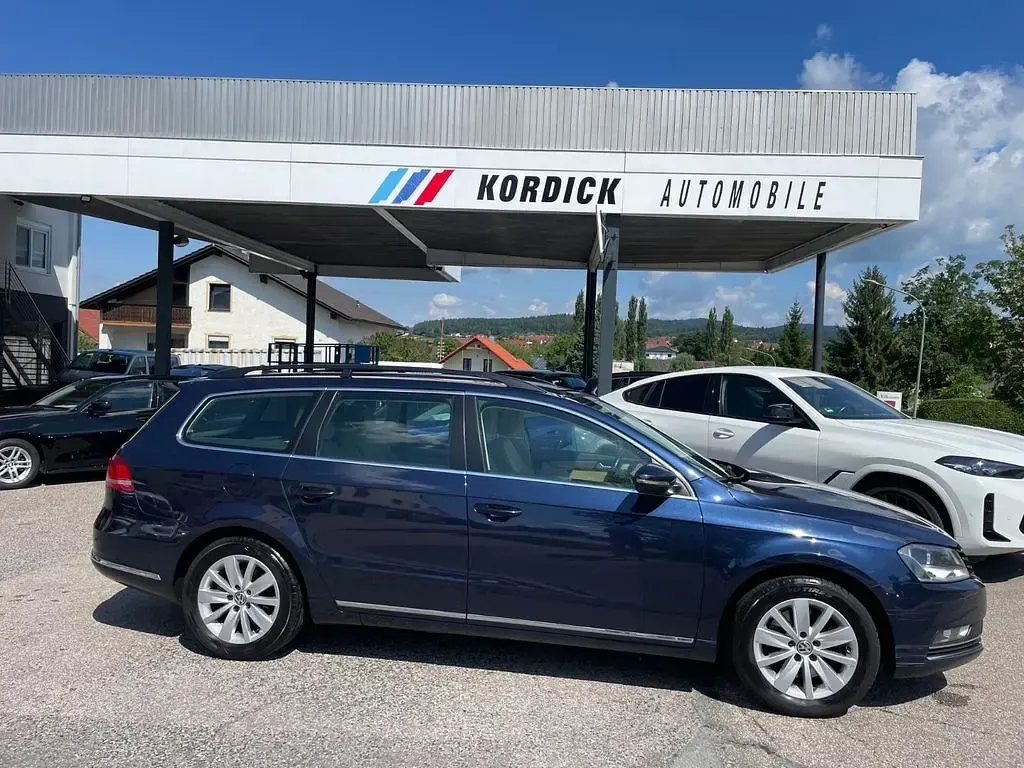 Gebraucht VW Passat 177 PS (130 kW) 2014 Night blue metallic (h5x) Kombi
