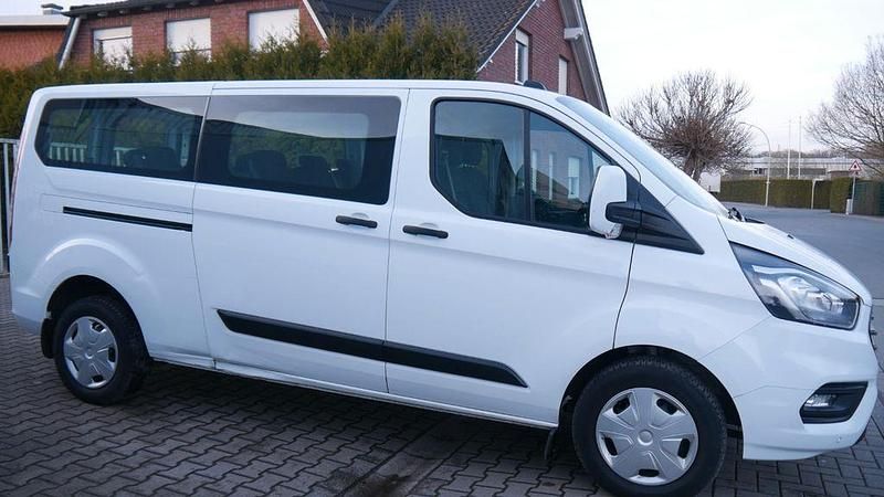 Gebraucht Ford Transit Custom 131 PS (96 kW) 2021 Frost weiß Kombi