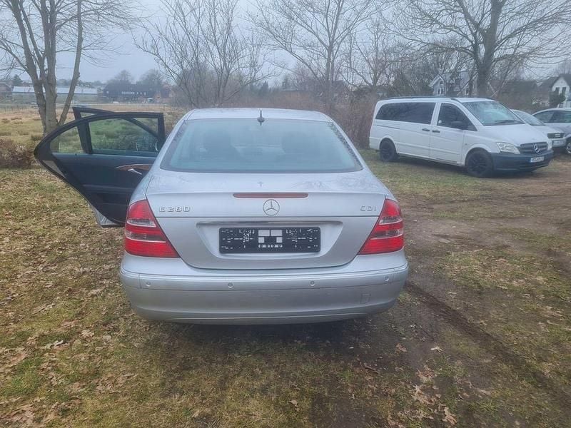 Gebraucht Mercedes E280 Elegance 190 PS (139 kW) 2005 Silber Limousine