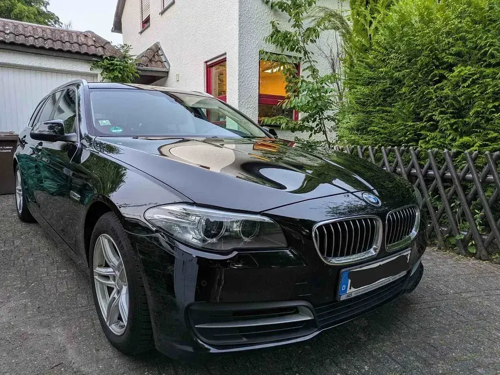 Gebraucht BMW 518 150 PS (110 kW) 2016 Schwarz Kombi
