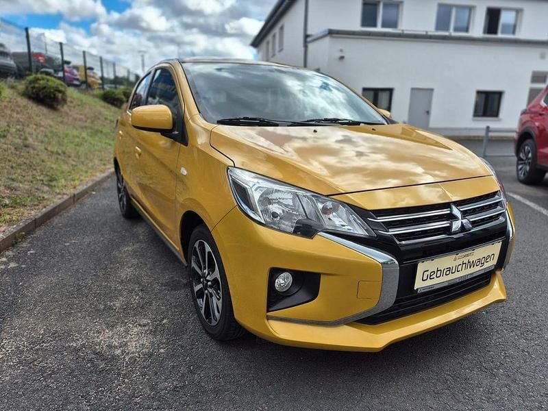 Gelb Gebraucht 2023 Mitsubishi Space Star Select+ Limousine | 13.490 € (Fairer Preis) - Bild 1/4