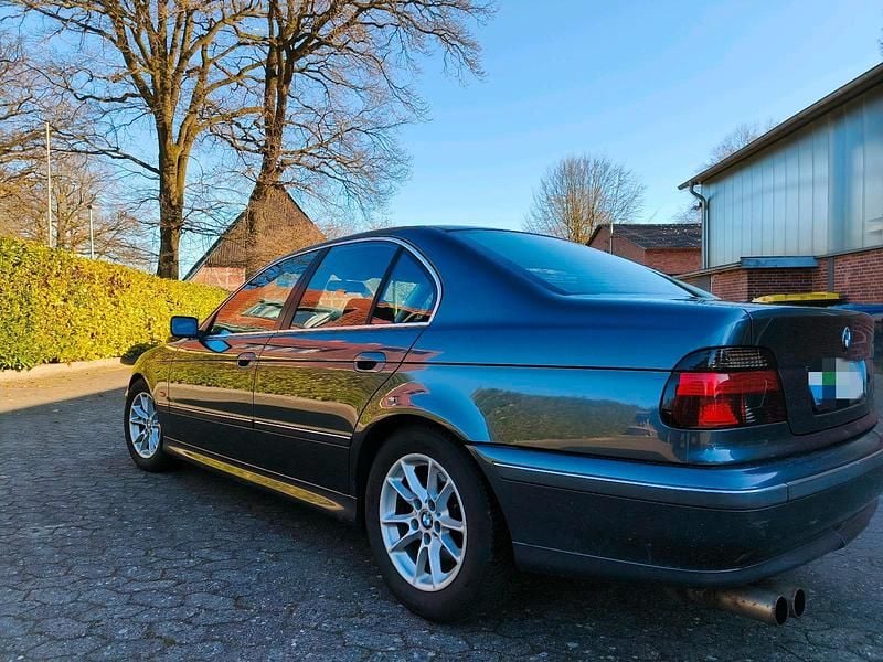 Gebraucht BMW 528 193 PS (141 kW) 1996 Grau Limousine
