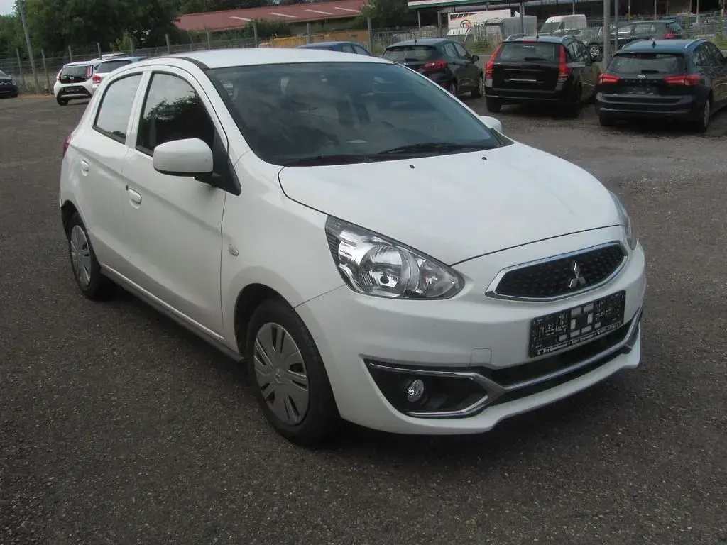 Gebraucht Mitsubishi Space Star 71 PS (52 kW) 2019 Weiß Kleinwagen