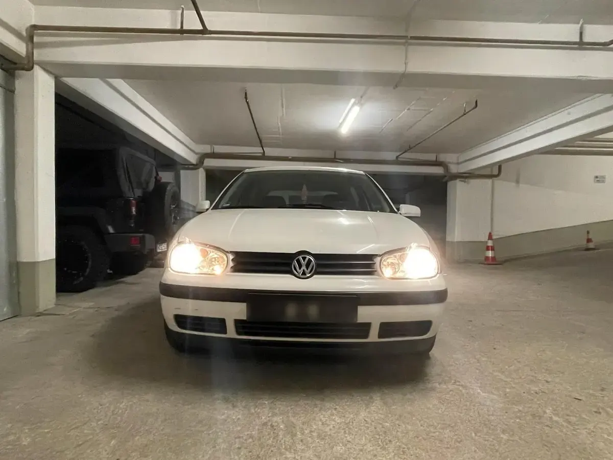 Gebraucht VW Golf III 75 PS (55 kW) 1998 Weiß Kleinwagen