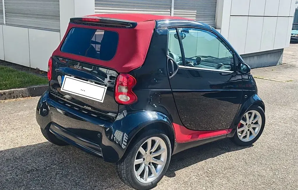 Gebraucht Smart ForTwo Cabrio 61 PS (44 kW) 2006 Schwarz Cabrio
