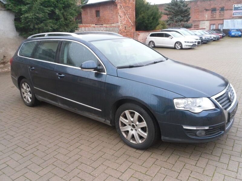 Blau Gebraucht 2007 VW Passat Comfortline Kombi | 1.990 € (Fairer Preis) - Bild 1/4