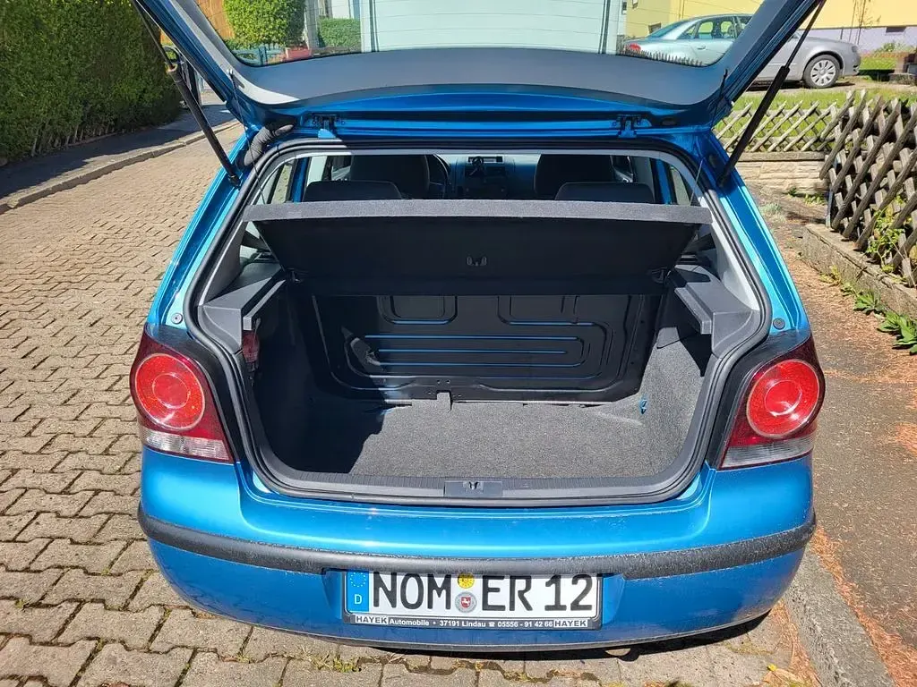 Gebraucht VW Polo 64 PS (47 kW) 2006 Blau Kleinwagen