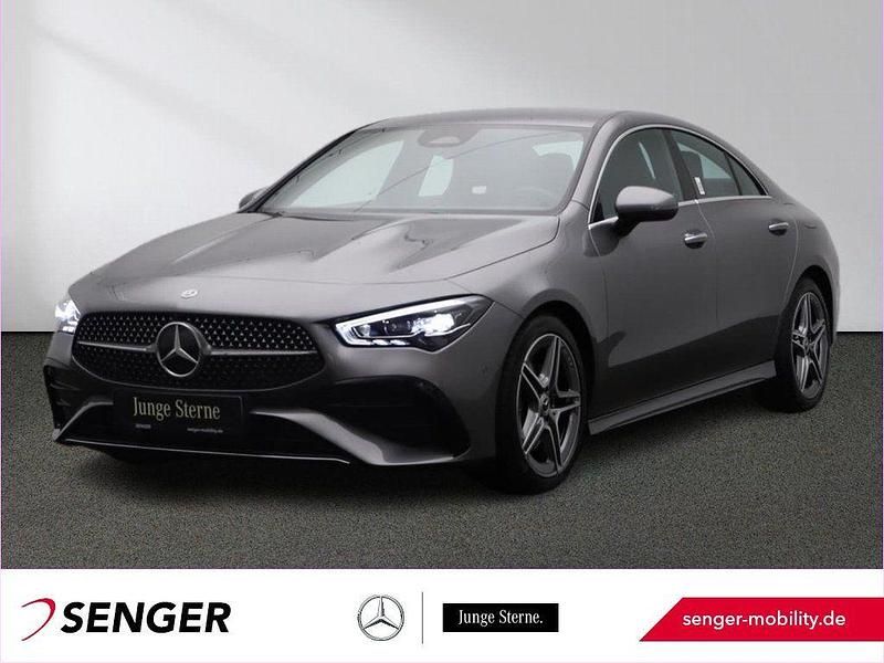 Lack mountaingrau Gebraucht 2024 Mercedes CLA200 AMG line Coupé | 36.880 € (Fairer Preis) - Bild 1/3