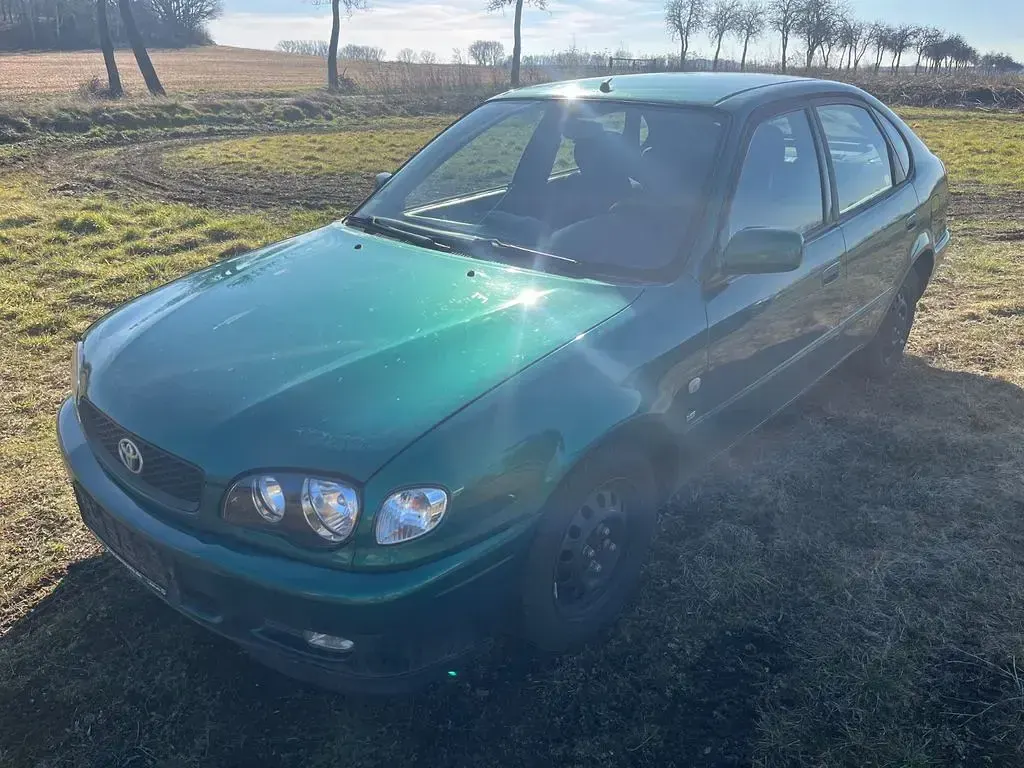 Gebraucht Toyota Corolla 110 PS (80 kW) 2000 Grün Limousine