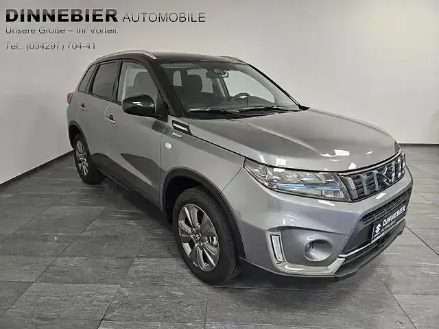 Gebraucht Suzuki Vitara Comfort 129 PS (94 kW) 2022 Schwarz (metallic) SUV