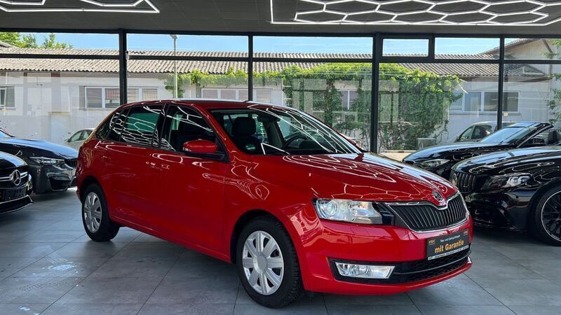 Gebraucht Skoda Rapid Joy 110 PS (80 kW) 2016 Rot Limousine
