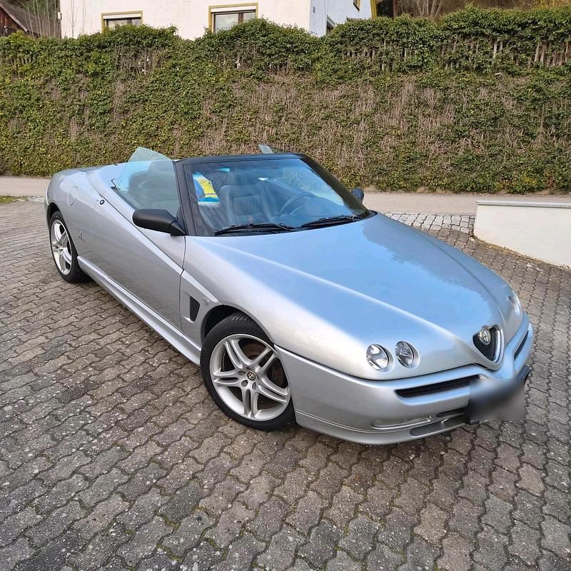 Gebraucht Alfa Romeo Spider 150 PS (110 kW) 2002 Silber Cabrio