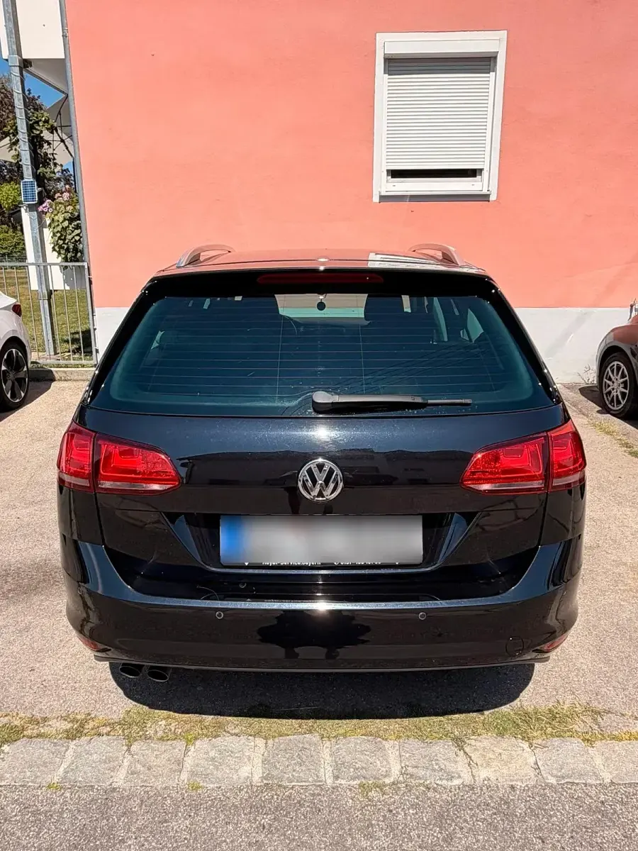 Gebraucht VW Golf VII LOUNGE 150 PS (110 kW) 2015 Schwarz Kombi