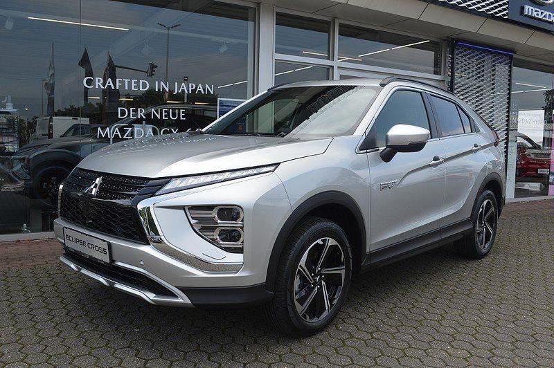 Neu Mitsubishi Eclipse Cross 98 PS (72 kW) 2025 Silber SUV