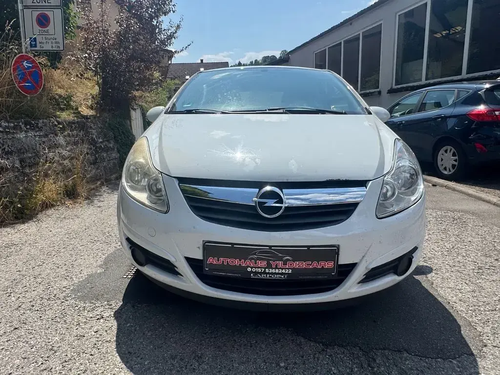 Gebraucht Opel Corsa Selection 69 PS (50 kW) 2010 Weiß Kleinwagen