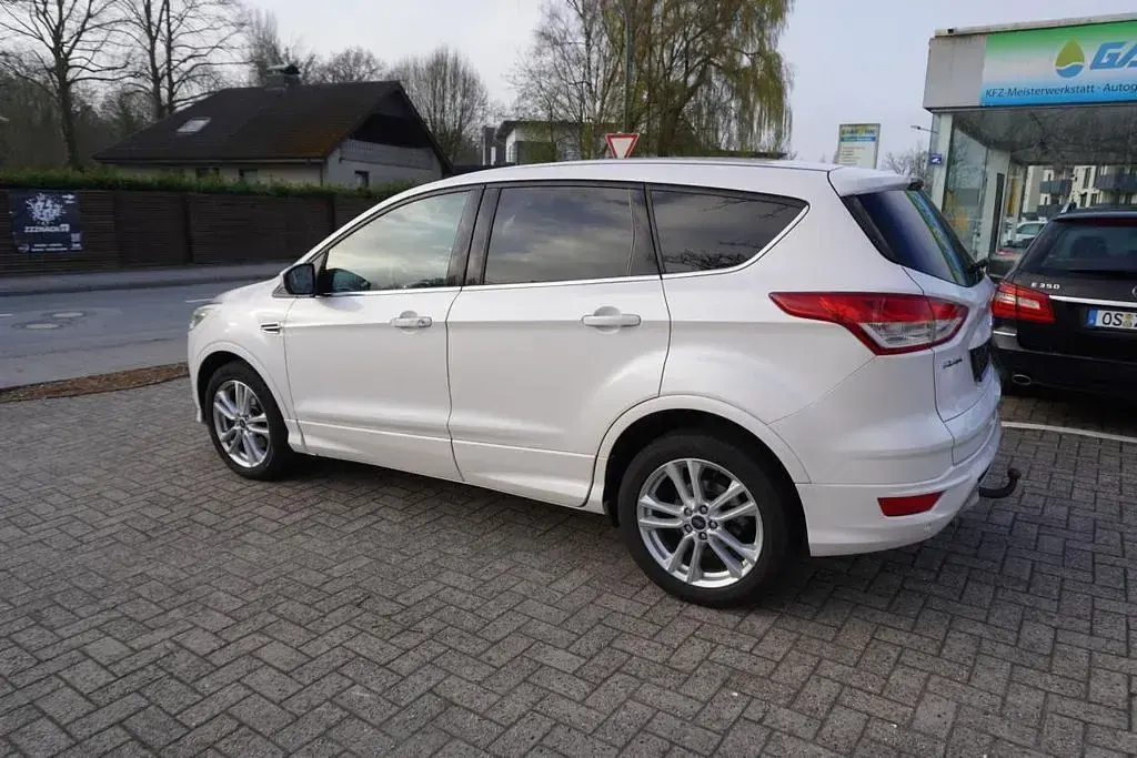 Gebraucht Ford Kuga Individual 182 PS (133 kW) 2014 Weiß SUV