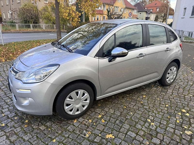 Gebraucht Citroën C3 SELECTION 68 PS (50 kW) 2015 Lackierung grau/metallic Kleinwagen