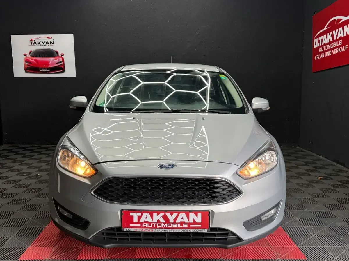 Gebraucht Ford Focus Business Edition 125 PS (91 kW) 2017 Silber Kombi