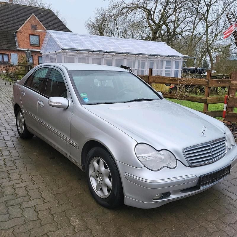 Gebraucht Mercedes 200 163 PS (119 kW) 2000 Silber Limousine