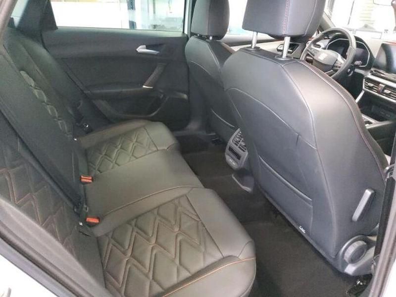 Gebraucht Seat Leon FR 204 PS (150 kW) 2023 Weiß Limousine