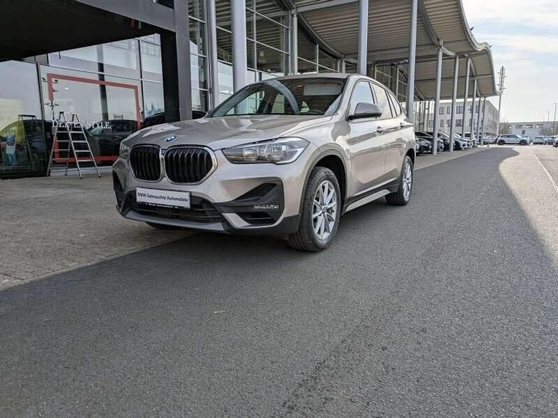 Gebraucht BMW X1 Advantage 192 PS (141 kW) 2020 Kaschmirsilber metallic SUV