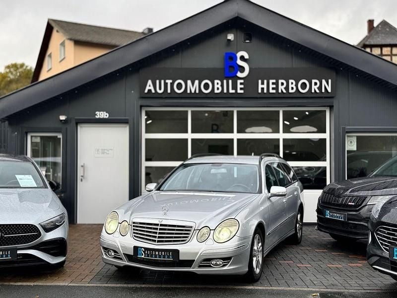 Silber Gebraucht 2007 Mercedes E220 Avantgarde Limousine | 4.990 € (Guter Preis) - Bild 1/4