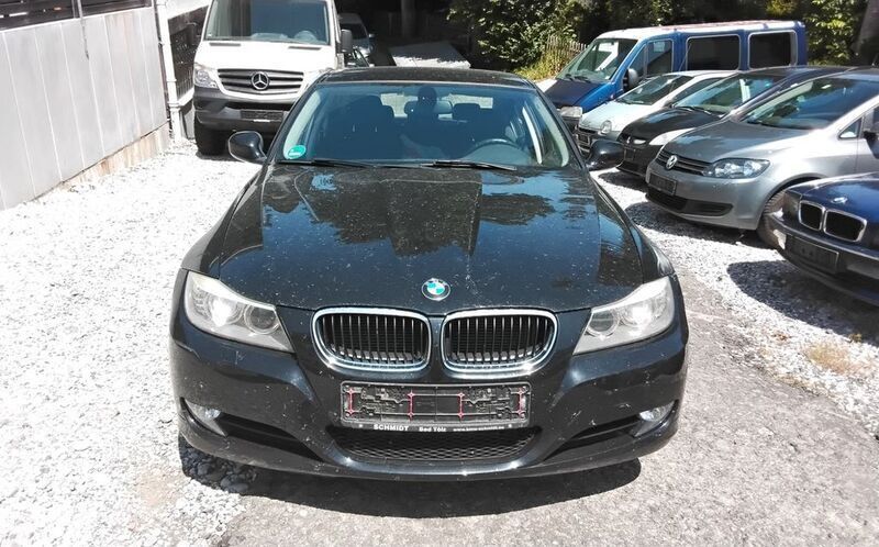 Schwarz Gebraucht 2011 BMW 318 Limousine | 3.000 € (Superpreis) - Bild 1/4