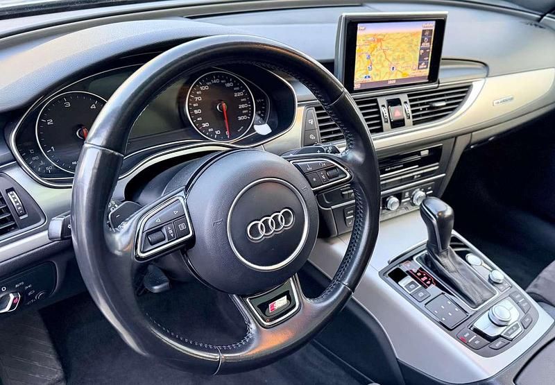 Używany Audi A6 320 KM (235 kW) 2015 Srebrny Kombi