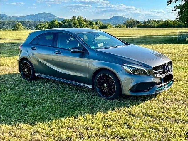 Grau Gebraucht 2016 Mercedes 250 Motorsport Edition Coupé | 22.500 € (Superpreis) - Bild 1/4