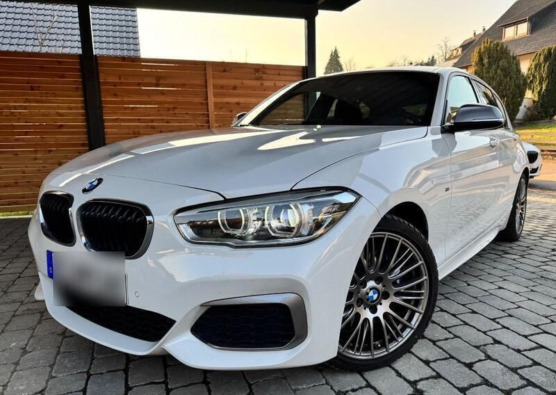 Weiß Gebraucht 2017 BMW M140 M Sport Limousine | 27.900 € (Guter Preis) - Bild 1/4