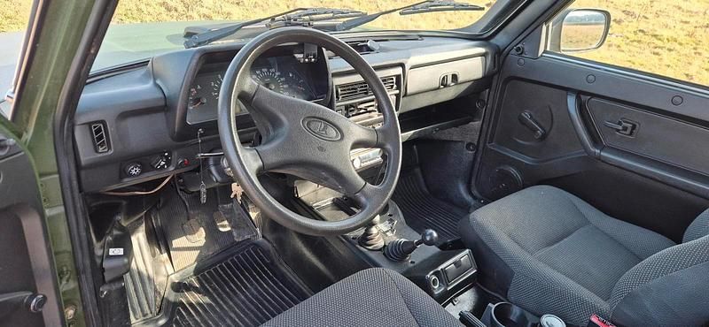 Gebraucht Lada niva 86 PS (63 kW) 2014 Grün SUV