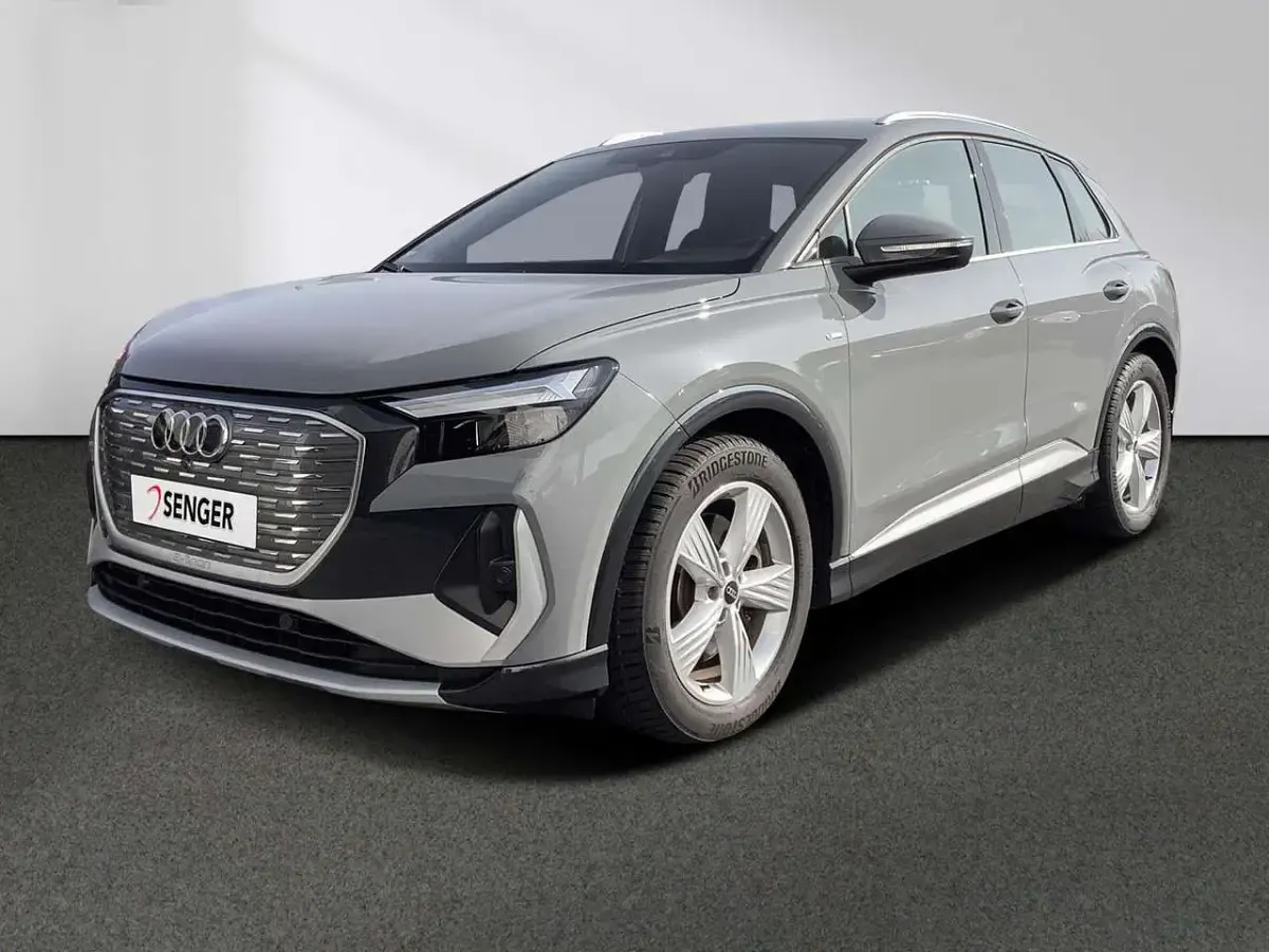 Second-hand Audi Q4 e-tron Ambiente 150 kW (204 CP) 2023 Gri SUV