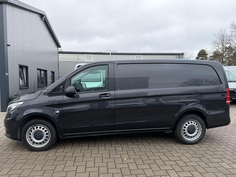 Gebraucht Mercedes e-Vito 85 kW (116 PS) 2022 Grau Van / Kleinbus