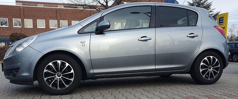 Gebraucht Opel Corsa Edition 87 PS (63 kW) 2010 Grau Kleinwagen