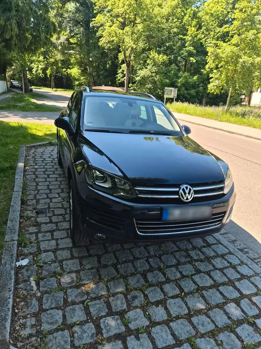 Gebraucht VW Touareg 240 PS (176 kW) 2011 Blau SUV