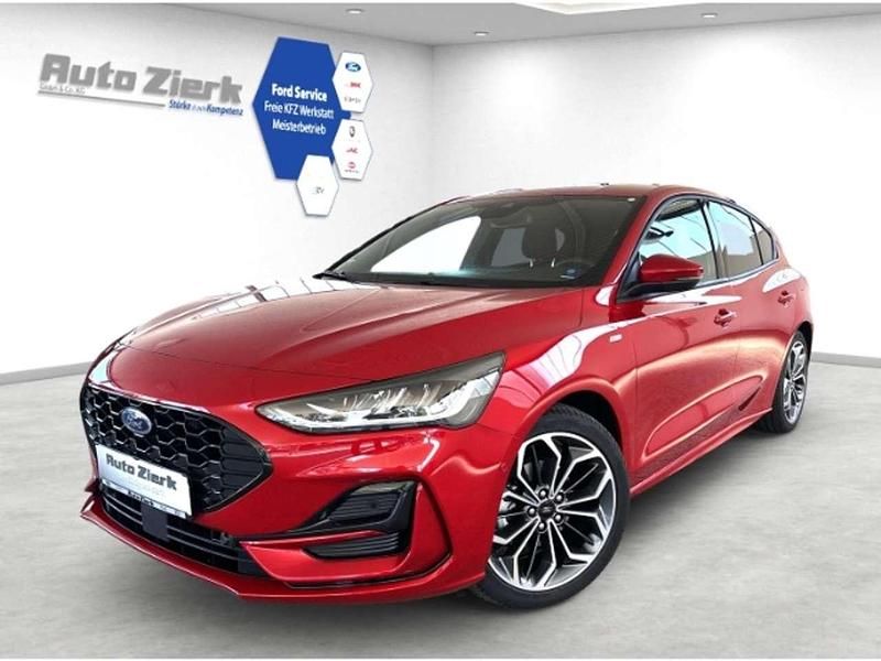 Rot Gebraucht 2024 Ford Focus ST-Line X Limousine | 25.390 € (Fairer Preis) - Bild 1/4