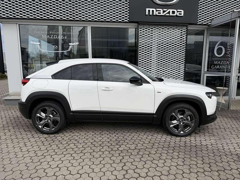 Gebraucht Mazda MX30 Ad'Vantage 106 kW (145 PS) 2023 Arctic white SUV