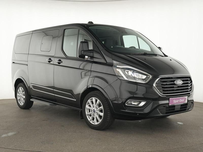 Gebraucht Ford Tourneo Titanium 131 PS (96 kW) 2021 Obsidian schwarz Van / Kleinbus