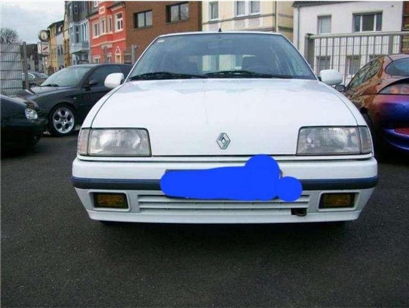 Gebraucht Renault 19 R.S. 73 PS (53 kW) 1991 Weiß Limousine