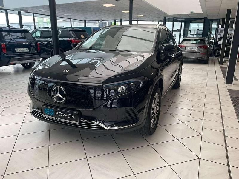 Gebraucht Mercedes EQA300 167 kW (228 PS) 2024 Kosmosschwarz  metalliclack SUV