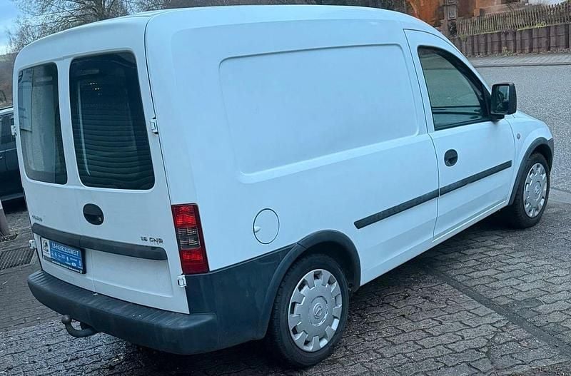 Gebraucht Opel Combo 97 PS (71 kW) 2006 Weiß Van / Kleinbus