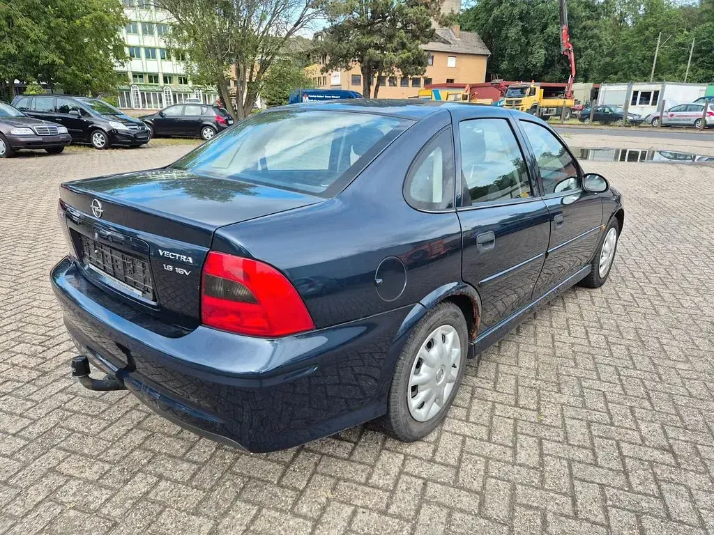 Gebraucht Opel Vectra 101 PS (74 kW) 2000 Blau Limousine